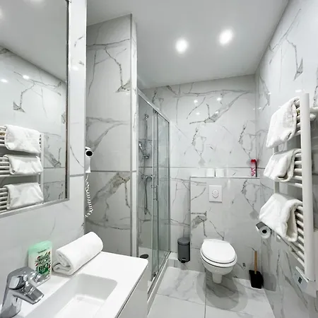 81 - Luxe Sebastopol Appartamento *